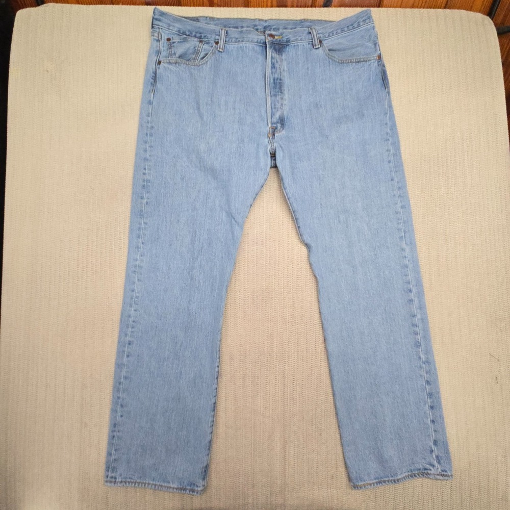 Levis 501 Jeans Mens 42x32 Blue Denim Button Fly Straight Leg Light Wash